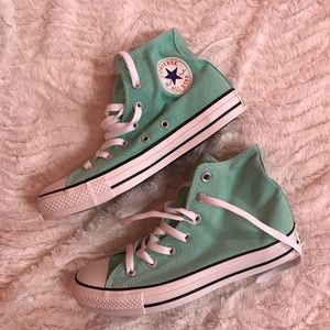 Mint Converse
